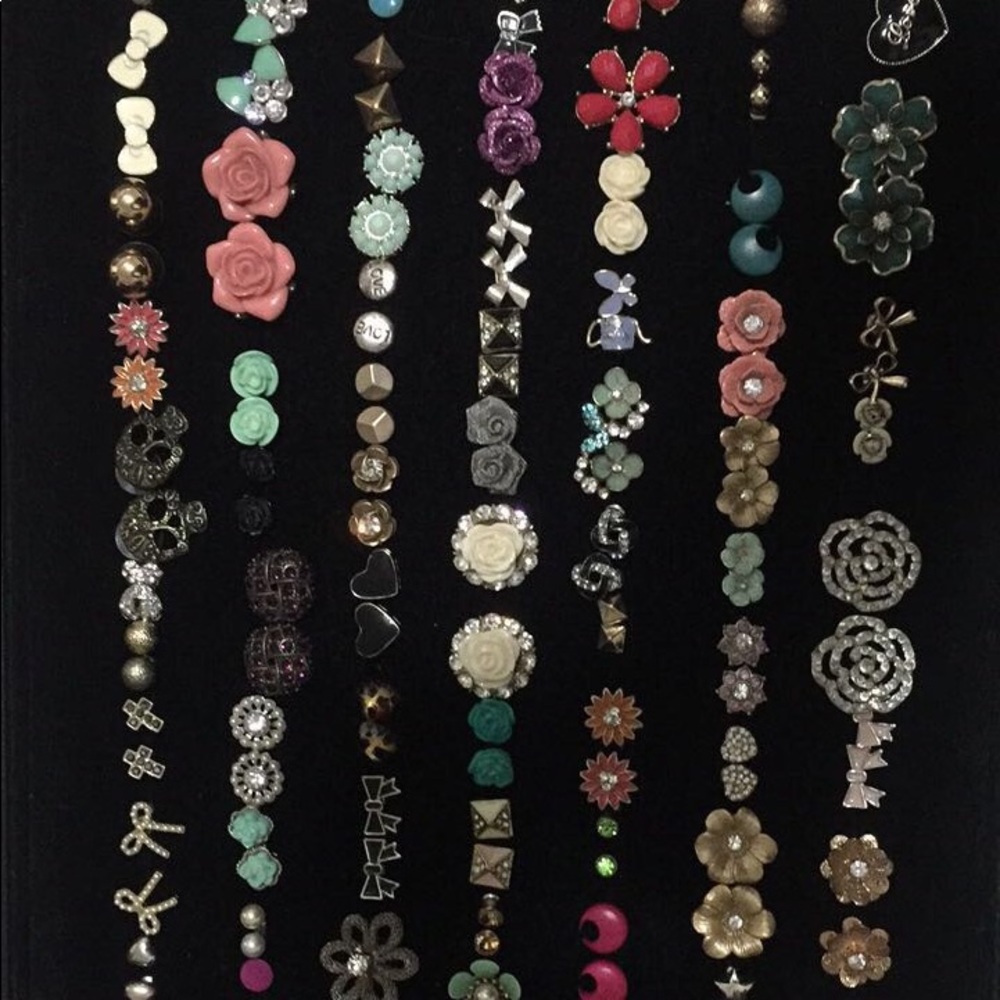 85 pairs of earrings